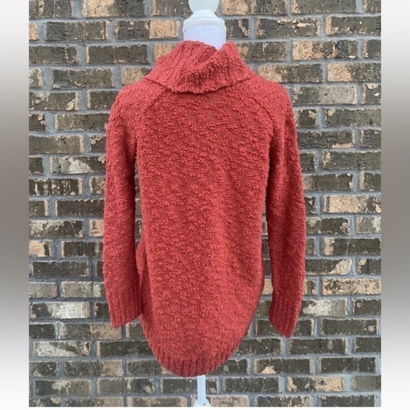 Anthropologie Sweater Size Small Red Cowl Neck Cable Knit Moth Pullover Button. - Picture 3 of 4